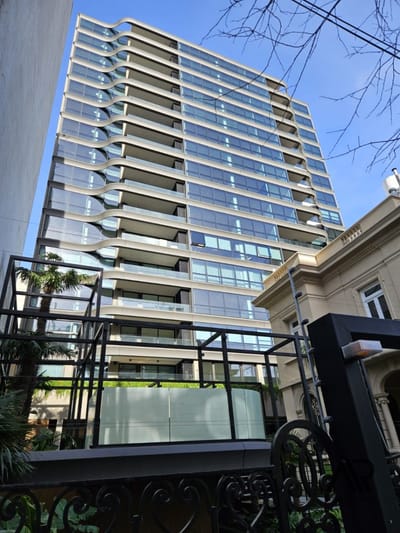 Apartamentos De 1 Dormitorio En El Corazón De Pocitos, A Pasos Del Mar