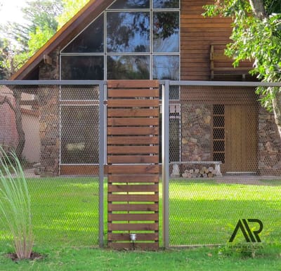 Venta Casa 4 Dormitorios Sobre Avenida, Ideal Empresa En Carrasco
