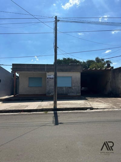 Hermosa Casa 2 Dormitorios Con Garaje, Muy Iluminada En Artigas
