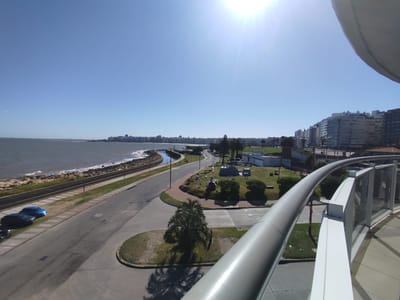 Apartamento en venta de 3 dormitorios c/ cochera en Puerto Buceo