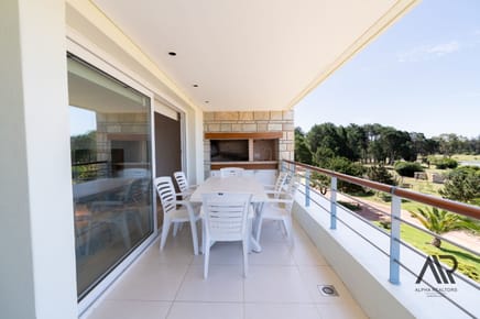 Apartamento en venta de 2 dormitorios c/ cochera en Playa Mansa