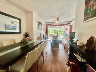 Apartamento en venta de 3 dormitorios c/ cochera en Punta del Este