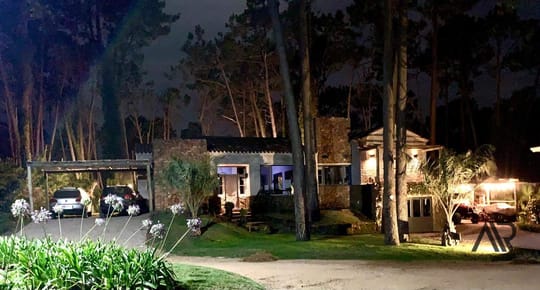 Casa en alquiler en Barrio Privado Laguna Blanca