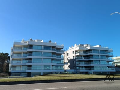 Apartamento en venta c/ cochera en Playa Mansa