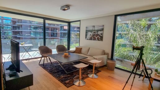 Venta De Amplio Apartamento 1 Dormitorios + Garaje Y Box  Edificio Forum