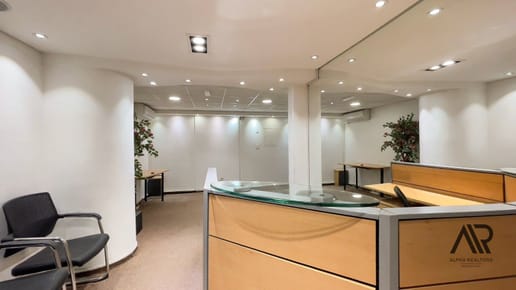 Venta Oficina con renta en Torre Libertad sobre 18 de julio, Centro