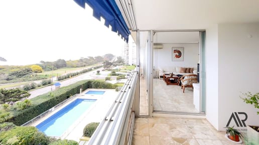 Apartamento en alquiler temporario c/ cochera en Playa Mansa