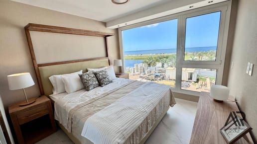 Apartamento en venta c/ cochera en Playa Mansa