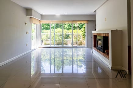 Alquiler apartamento 3 Dormitorios con terraza 2 Cocheras y box en Carrasco