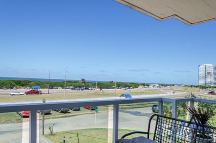 Apartamento en venta c/ cochera en Playa Brava