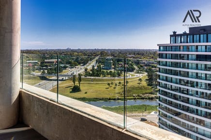 Apartamento en venta 2 dormitorios con cochera en Carrasco
