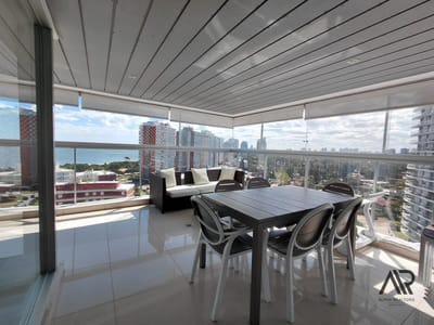 Apartamento en venta c/ cochera en Playa Mansa