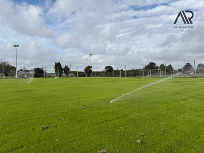 Venta canchas de futbol terreno en Camino Fauquet