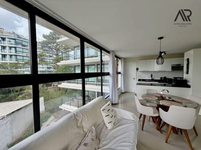 Apartamento en venta c/ cochera en Nuevo Cantegril