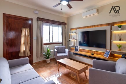 Casa + Apartamento en venta c/ cochera en Belvedere