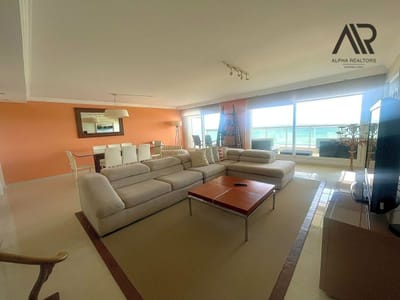 Apartamento en venta c/ cochera en Playa Mansa