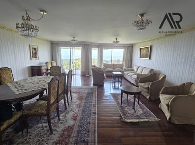Venta Apartamento 3 Dormitorios Frente al Club de Golf en Punta Carretas con 2 Garajes
