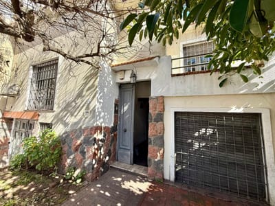 Casa en venta c/ cochera en Pocitos