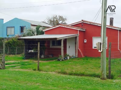 Terreno/Casa de 2690 m2, en venta en San Carlos/Zona ANV