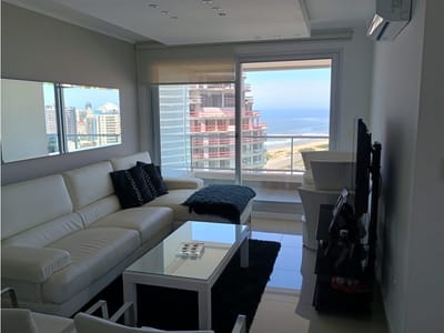 Venta apartamento 2 dormitorios 2 baños Punta del Este