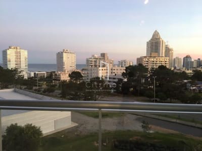 Apartamento en venta - 1 Dormitorio 2 baños  Roosevelt Torre One