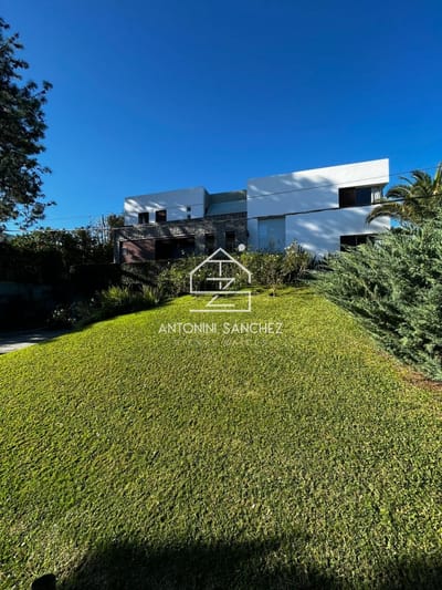 Casa en Venta y Alquiler, Rincón del Indio, Punta del Este, 3 Dormitorios.