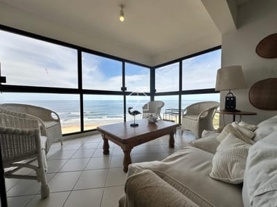 Apartamento en venta frente al mar