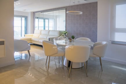 Departamento en alquiler de temporada en Miami Boulevard Punta Del Este