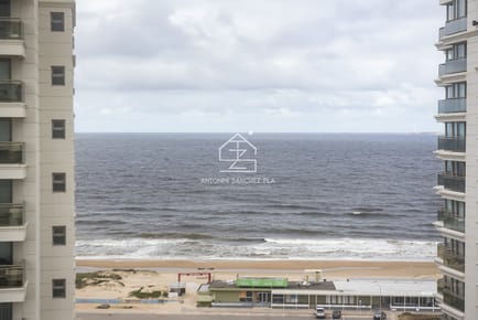 Increíble apartamento con excelente vista al mar. Torre Imperiale.