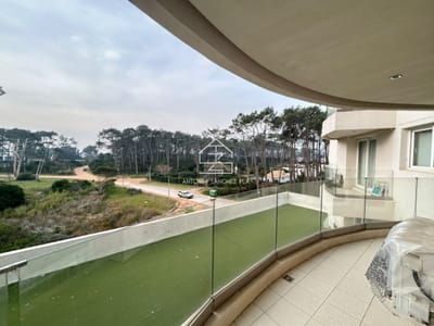 Venta apartamento un dormitorio Punta del este Playa Mansa Primera linea