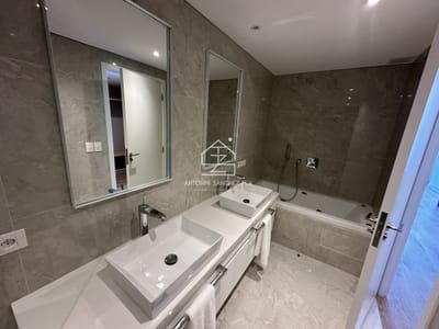 Apartamento de categoría en primera línea brava