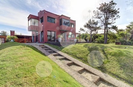 Casa en venta 4 dormitorios - Balneario Buenos Aires.