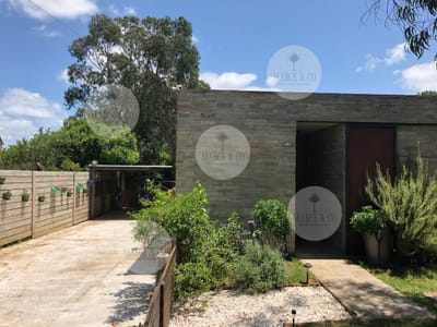 Casa en Venta de 2 Dormitorios a pocos metros de Playa Mansa - Pinares Punta del Este