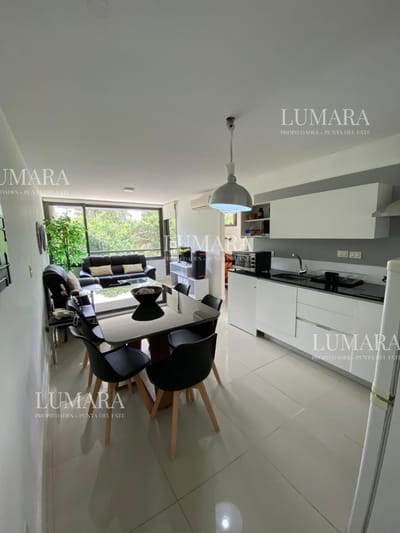 Venta 1 dormitorio edificio unique con  servicios piscina garaje