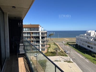 Apartamento de 2 dormitorios con vista al Mar en alquiler - Playa Mansa