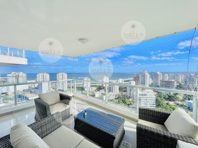 Exclusivo Penthouse de 3 Dormitorios con Vistas panorámicas a Playa Brava, en Venta