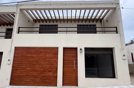 Casa en venta c/ cochera en Florida
