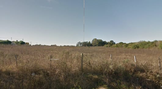 Terreno en Venta – Altos de San Carlos, Colonia del Sacramento Precio: U$S 55.000 Superficie: 622 m² | Frente: 18 metros