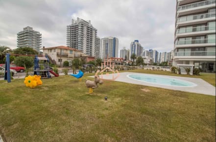 Elegancia y Comodidad a Pasos del Mar, departamento de 2 dormitorios en Torre Onix