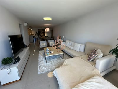 En venta apartamento de 3 dormitorios en Punta del Este, a solo metros del mar