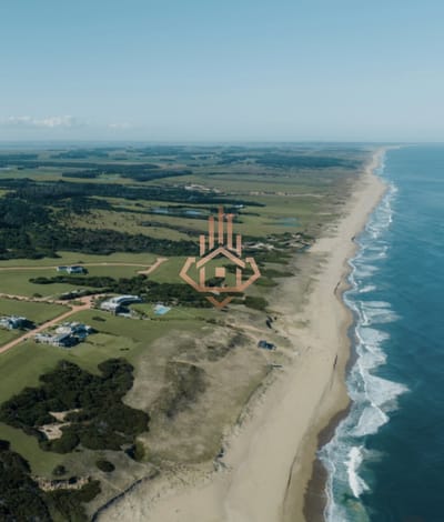 Construi frente al mar. Lote 2000 m2 en Venta. Inversión y calidad de vida asegurada.
