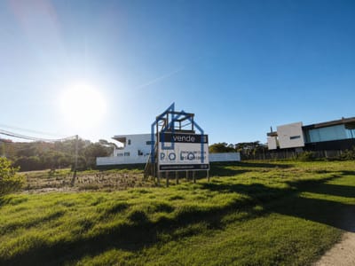 Venta Terreno en Montoya, primera línea.