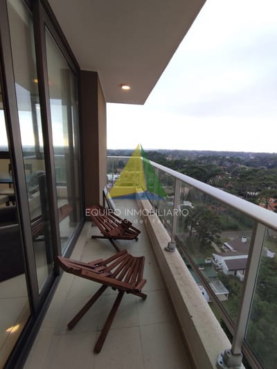 Muy lindo apartamento en Torre Stradivarius - Punta del Este - Ref : EQP2867