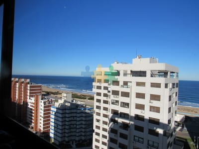 Venta y alquiler de apartamento de 3 dormitorios en Punta del Este - Ref : EQP3667