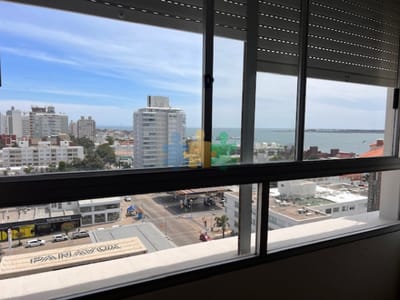 Apartamento en Peninsula a 1 cuadra playa mansa y a 2 playa brava. - Ref : EQP5269