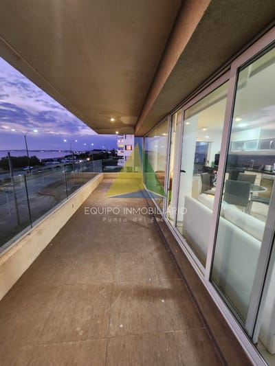 Con hermosa vista le traemos en venta este comodo Departamento - Ref : EQP5688