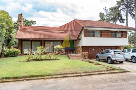 Casa de gran tamaño ubicada en zona de paz y tranquilidad. - Ref : EQP6291