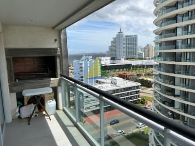 Apartamento en venta y alquiler de 2 dormitorios, Punta Del Este. - Ref : EQP6710