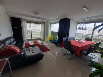 Apartamento de 2 dormitorios en Torre Imperiale , Punta del este , Playa Brava  - Ref : EQP7752