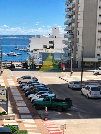 Apartamento en venta en Peninsula, Punta del Este de  2 dormitorios  - Ref : EQP8073